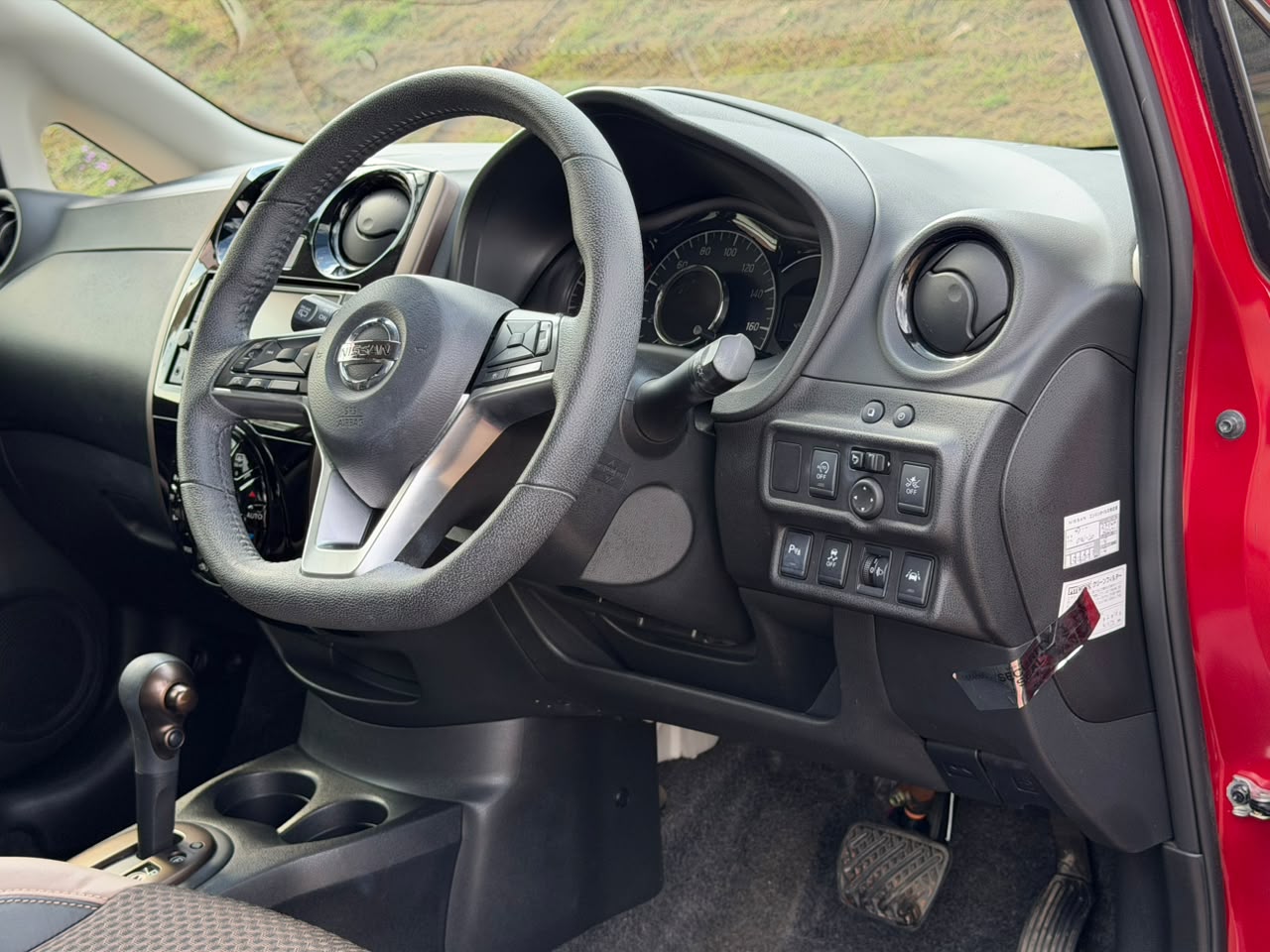 2019 – Nissan Note Medalist – Red