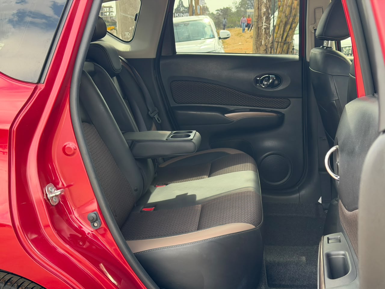 2019 – Nissan Note Medalist – Red