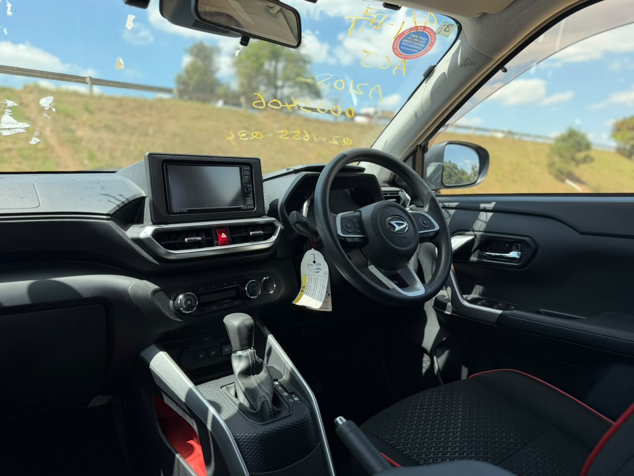 2019 – Daihatsu Rocky – Silver