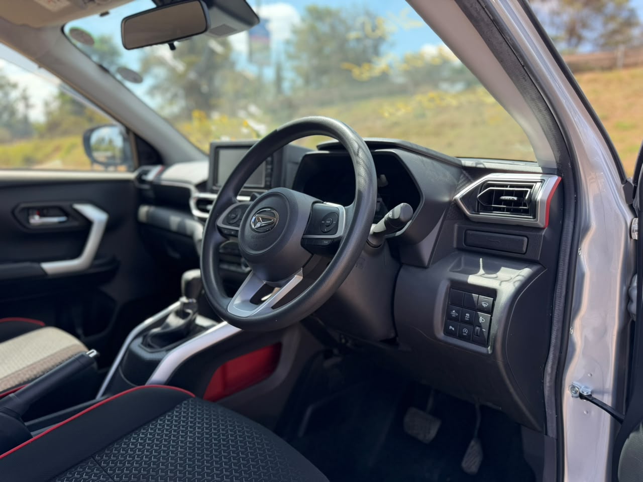 2019 – Daihatsu Rocky – Silver
