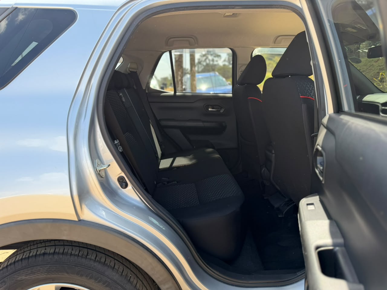 2019 – Daihatsu Rocky – Silver