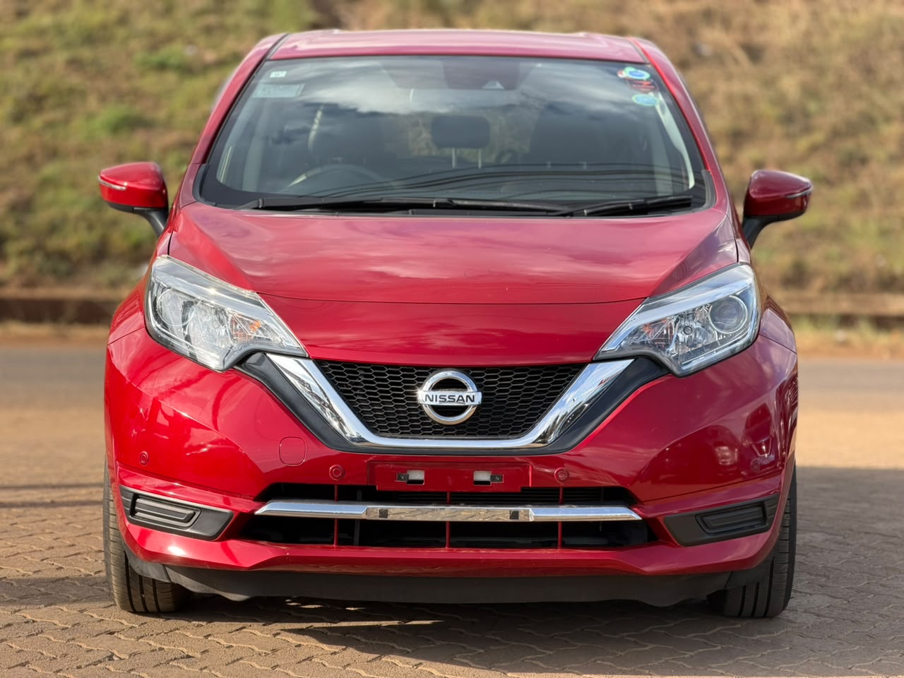 2019 – Nissan Note Medalist – Red