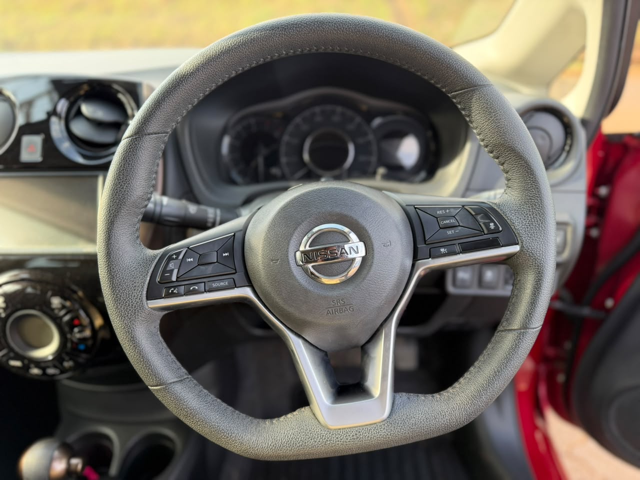 2019 – Nissan Note Medalist – Red