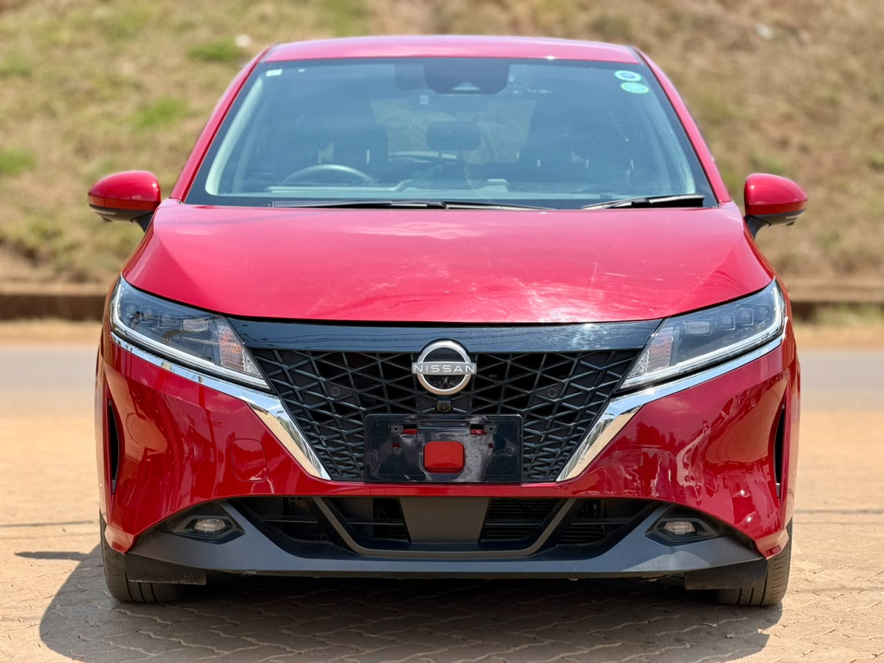 2021 – Nissan Note E-Power – Red