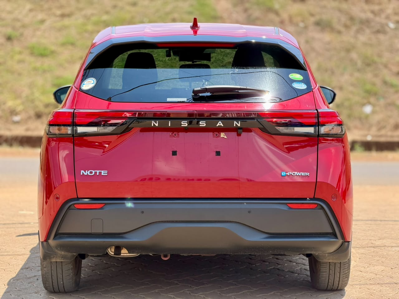 2021 – Nissan Note E-Power – Red