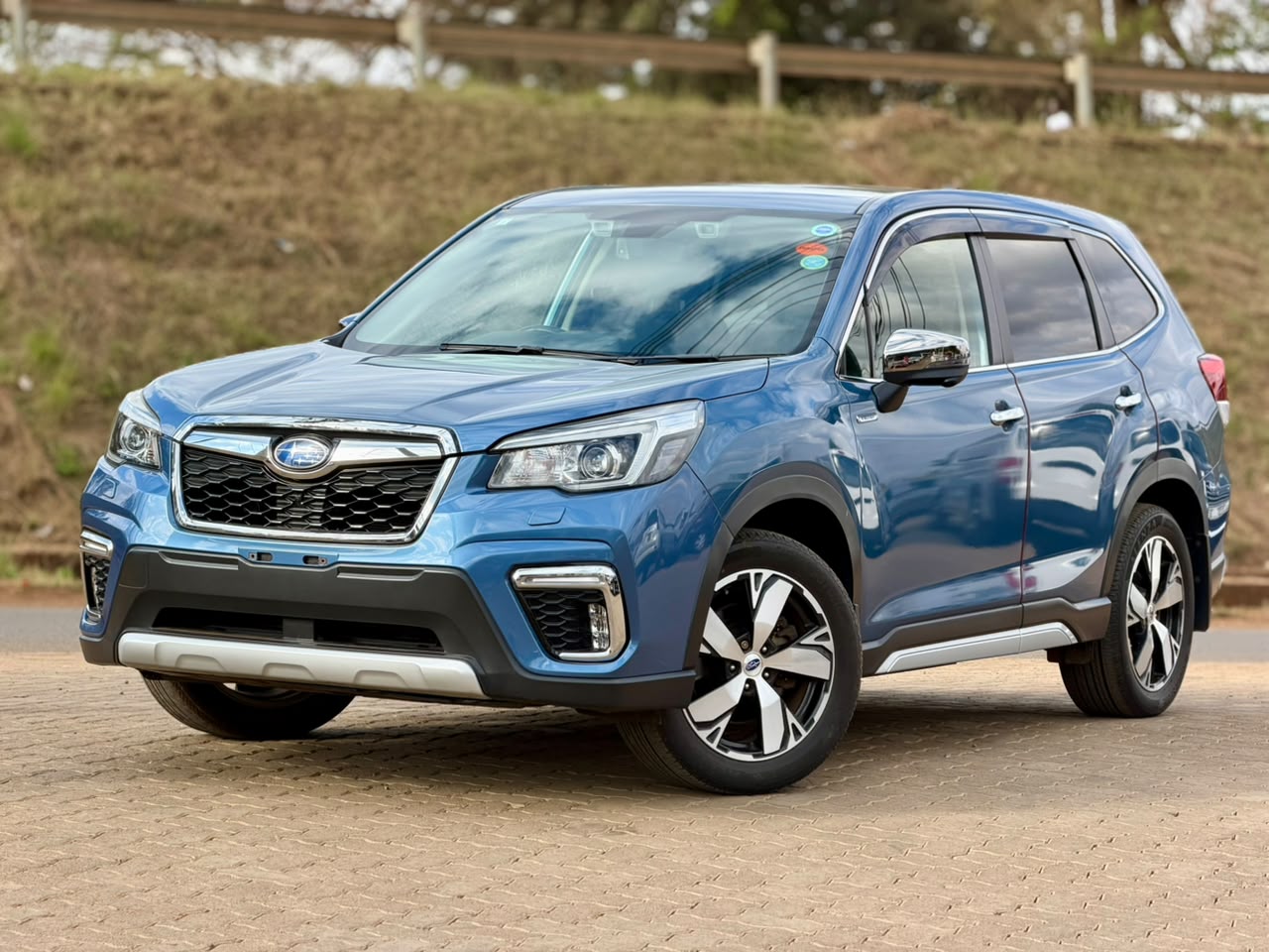 2019 – Subaru Forester E-Boxer – Blue