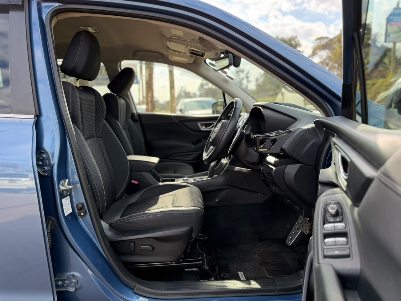 2019 – Subaru Forester E-Boxer – Blue