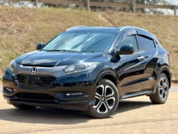 2017 – Honda Vezel – Black