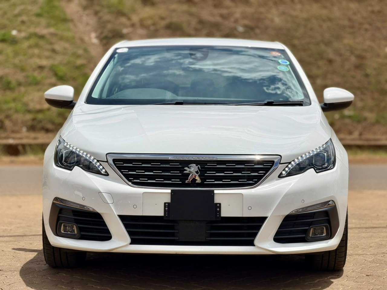 2019 – Peugot 308 – White