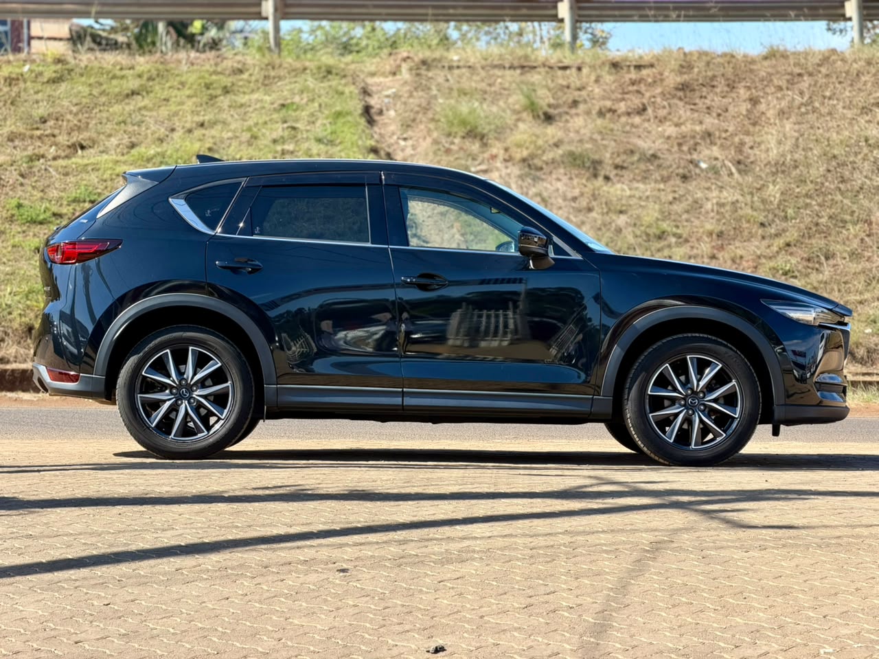 2020 – Mazda CX-5 XD-L – Black