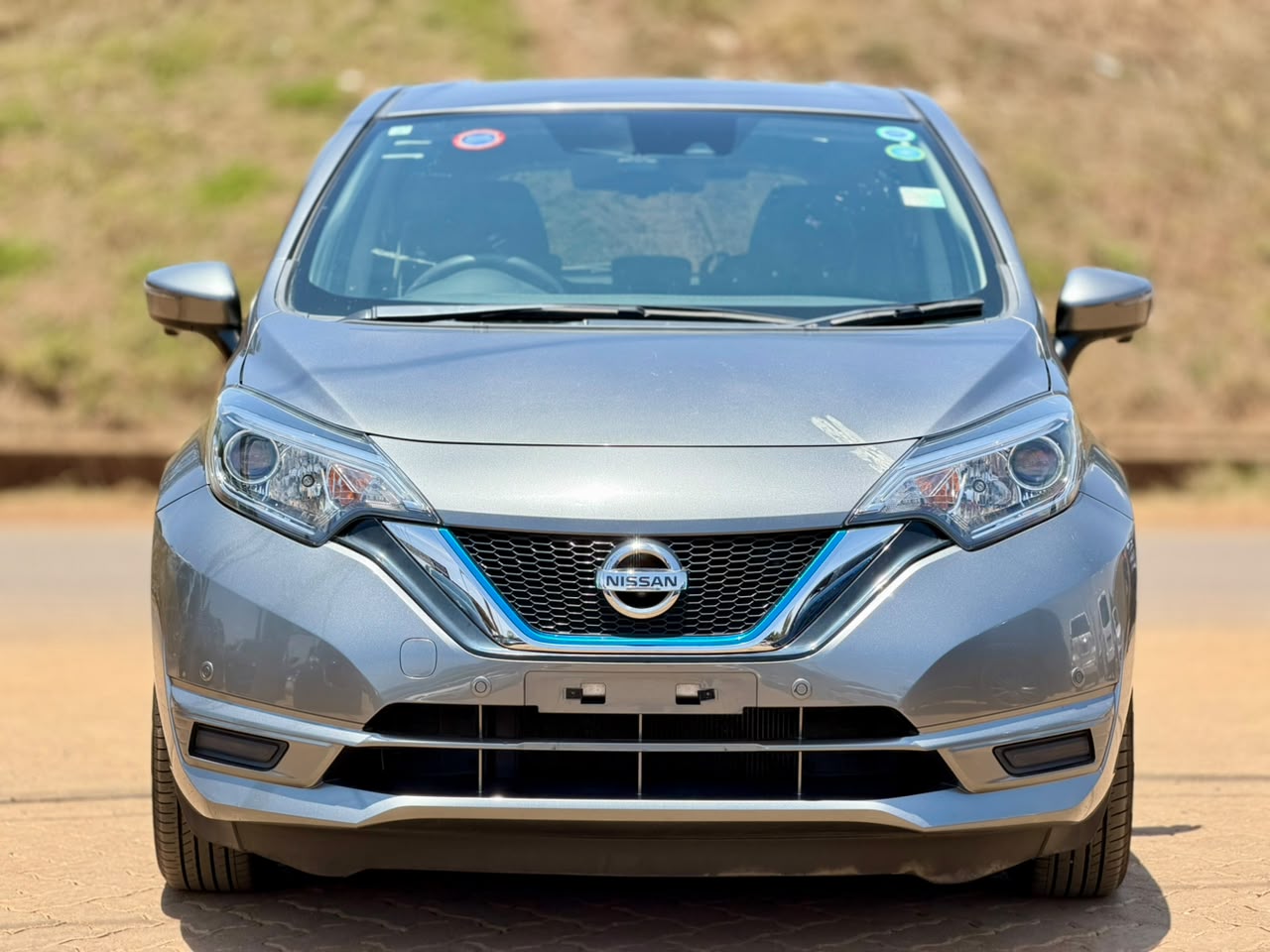 2019 – Nissan Note E-Power – Silver