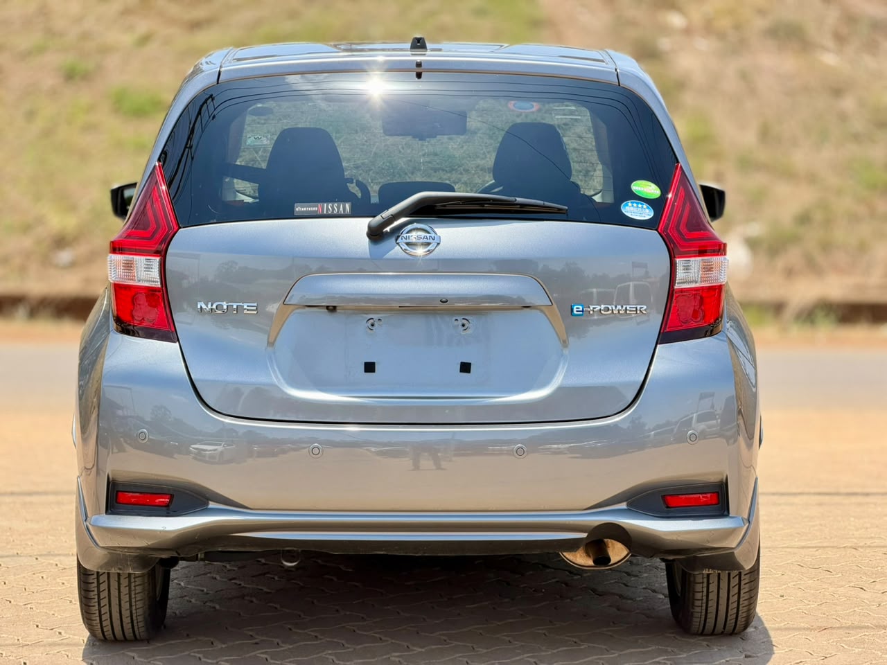2019 – Nissan Note E-Power – Silver