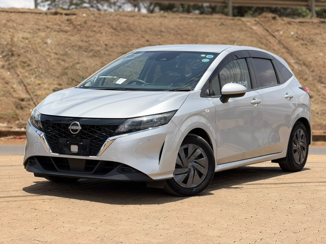 2021 – Nissan Note E-Power – Silver