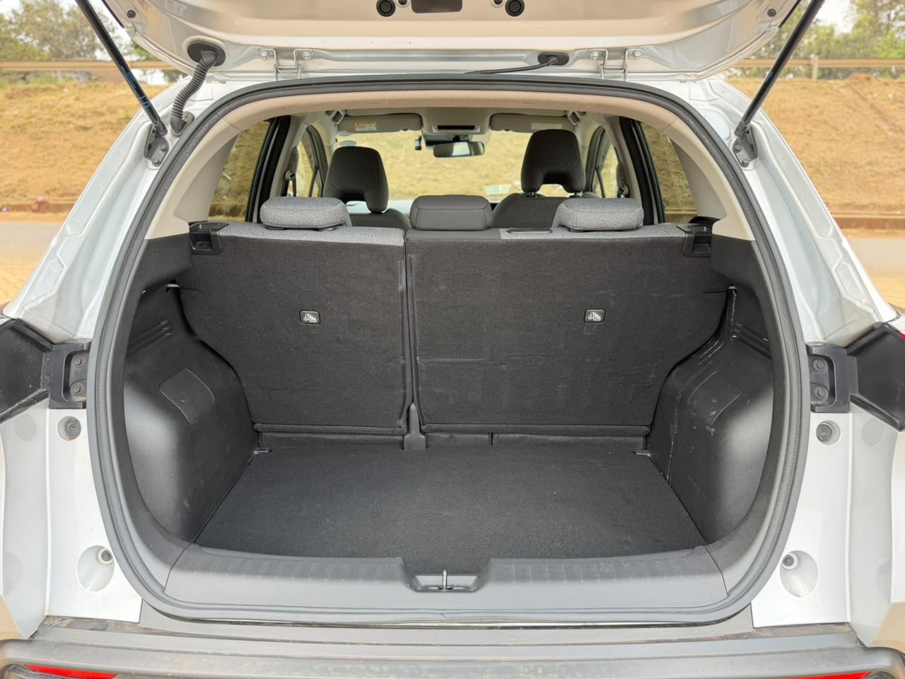 2021 – Nissan Note E-Power – Silver