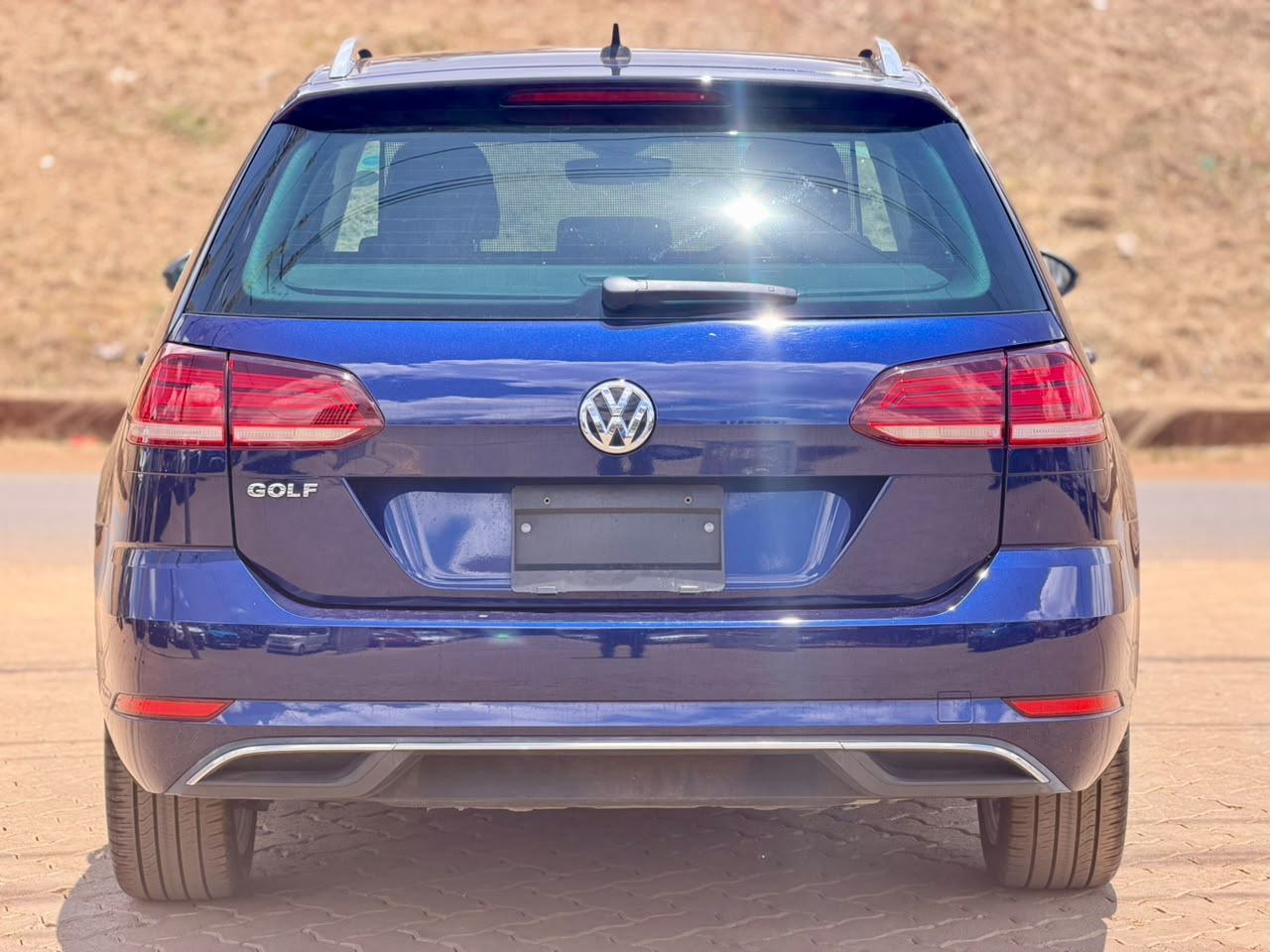 2019 – Volkswagen Golf TSI – Blue