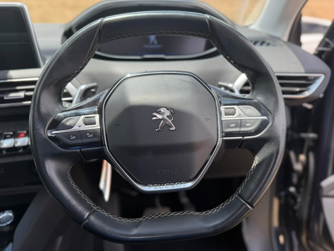 2019 – Peugeot 5008 – Navy Blue