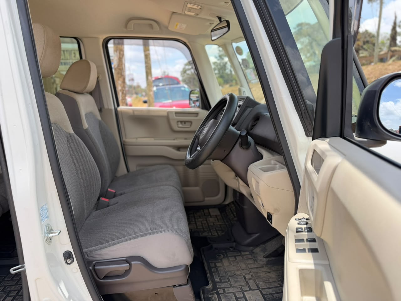 2019 – Honda NBox – White