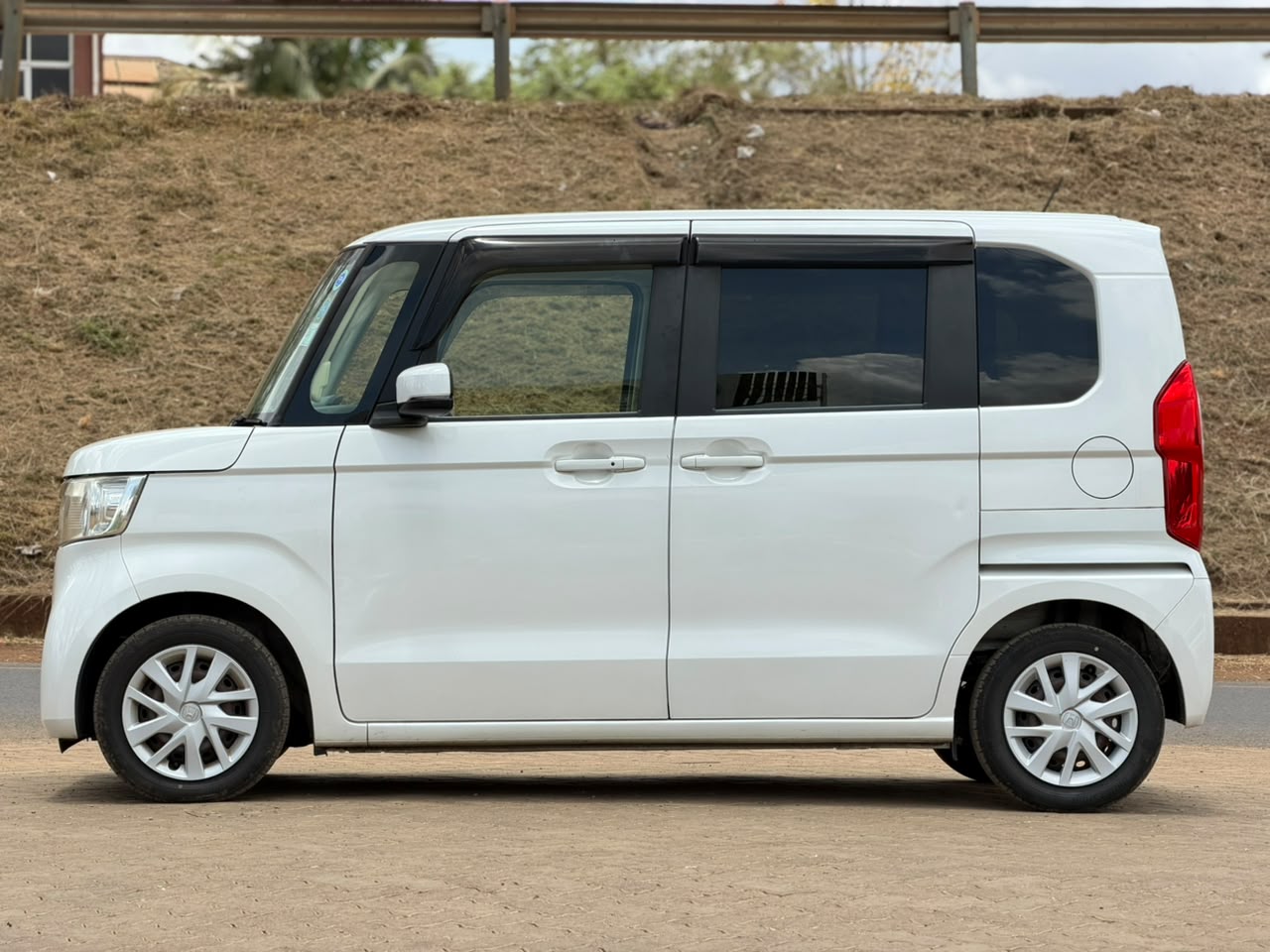 2019 – Honda NBox – White