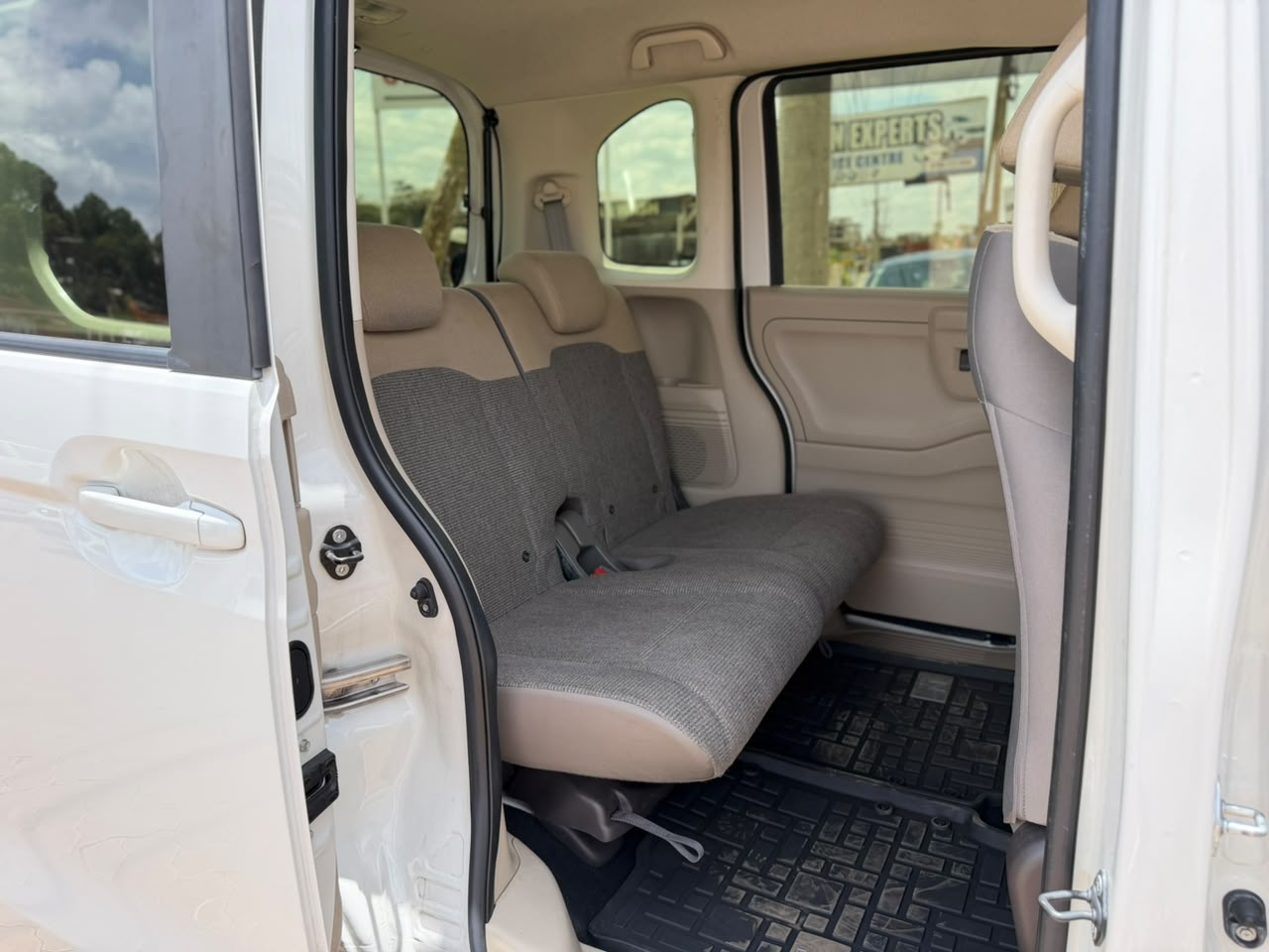 2019 – Honda NBox – White