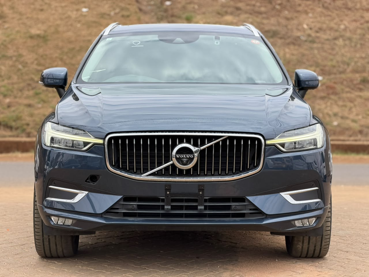 2019 – Volvo XC60 D4 – Blue
