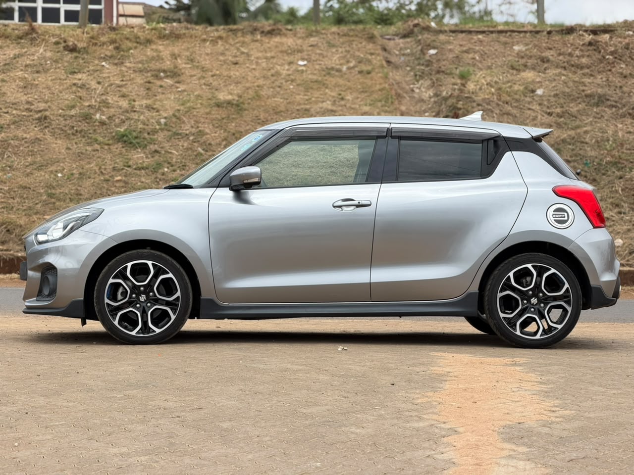 2019 – Suzuki Swift Sport – Silver