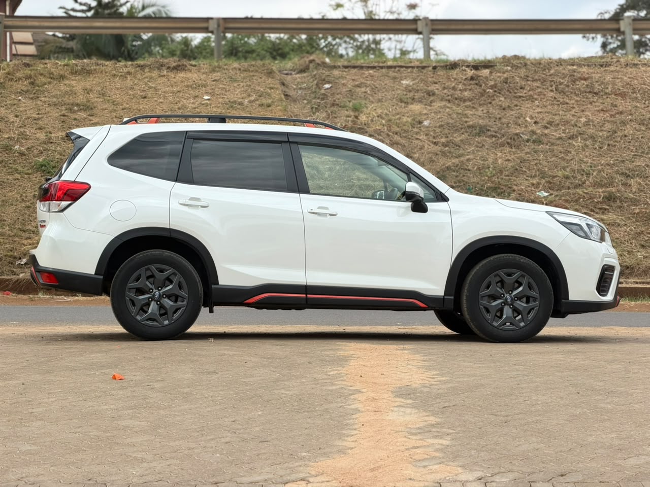 2019 – Subaru Forester X-Break AWD – White