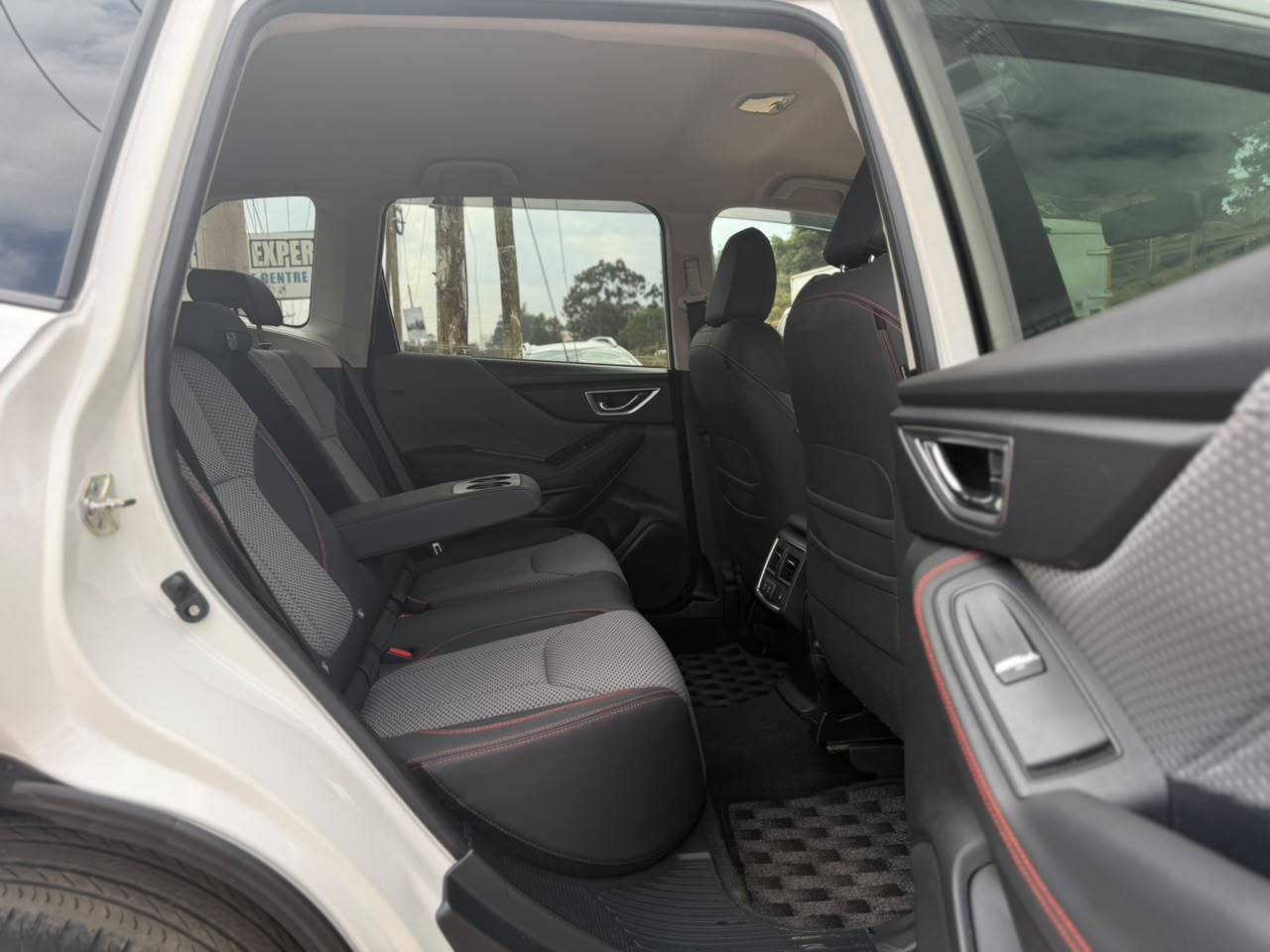 2019 – Subaru Forester X-Break AWD – White