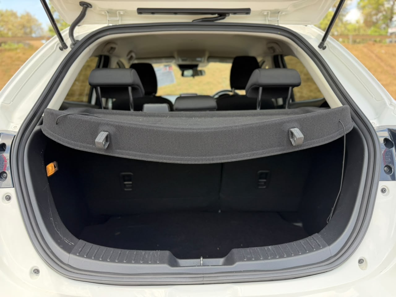 2020 – Mazda 2 (SkyactivG) – White