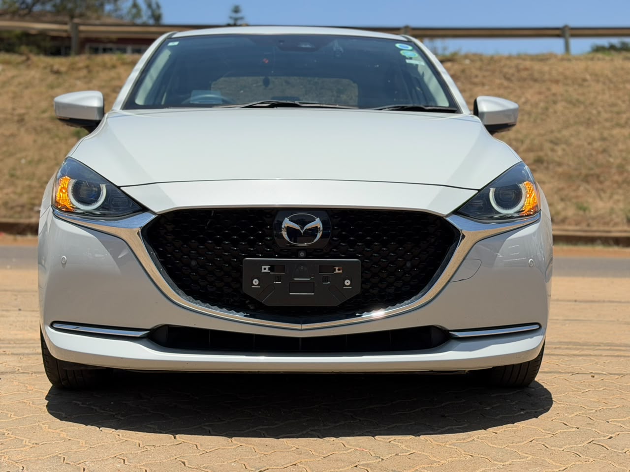 2020 – Mazda 2 – Ash Grey