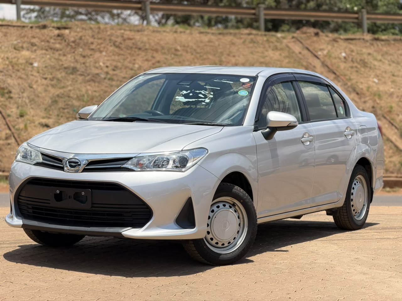 2019 – Toyota Axio – Silver