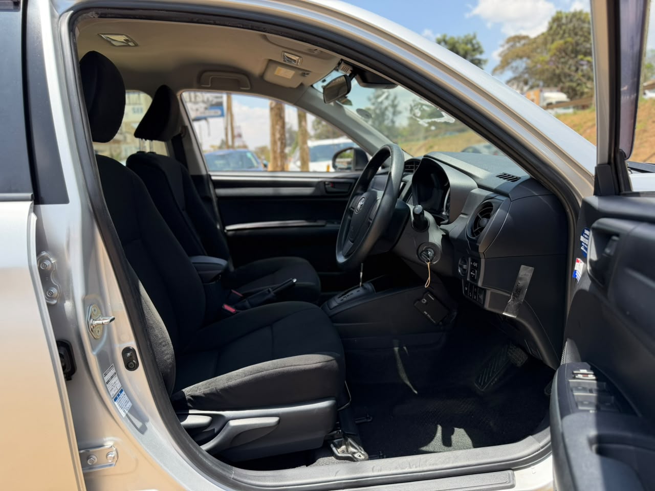 2019 – Toyota Axio – Silver