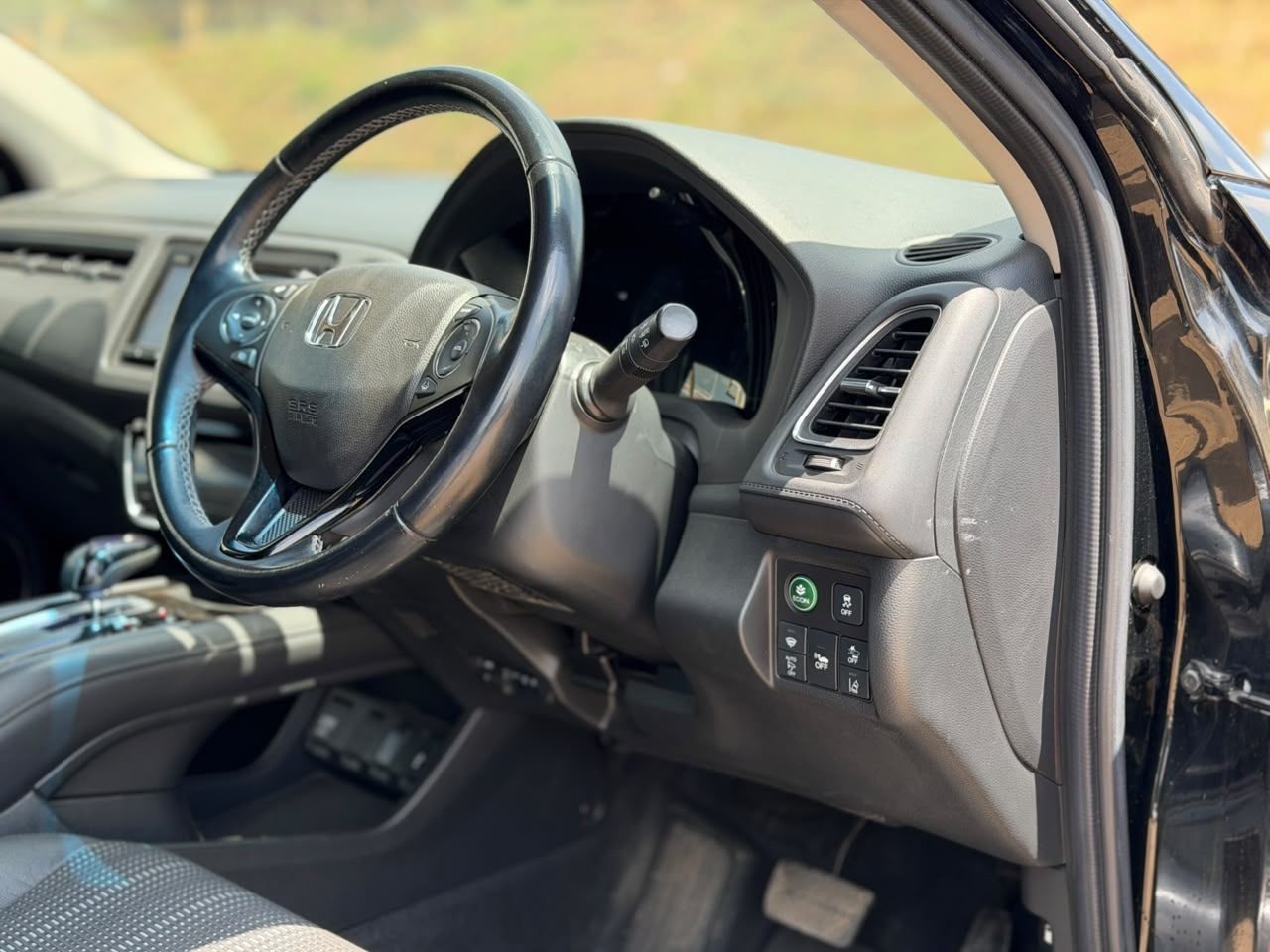 2017 – Honda Vezel – Black