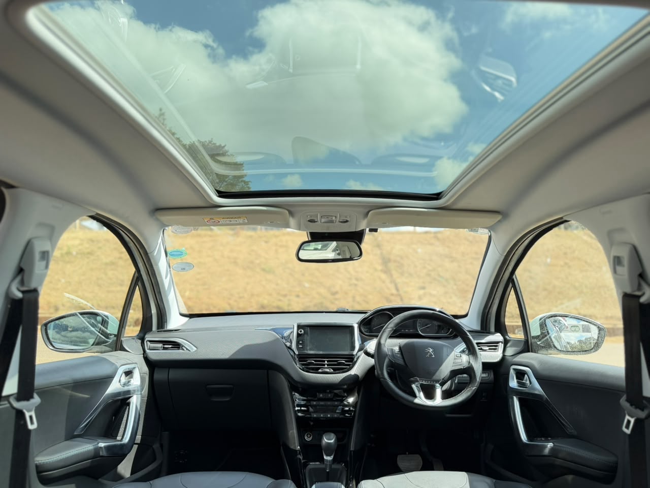 2019 – Peugeot 2008 – White