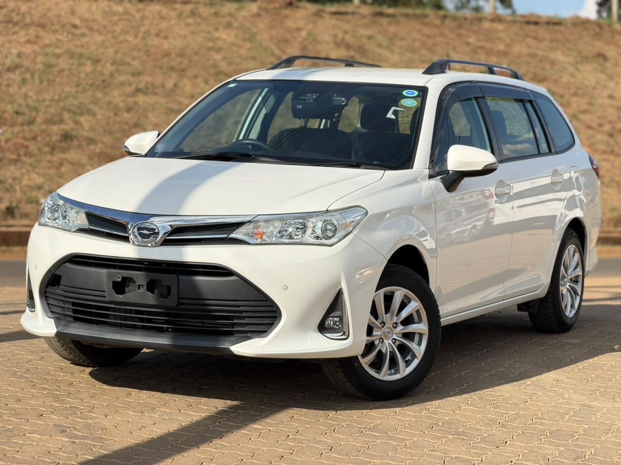2019 – Toyota Fielder – White