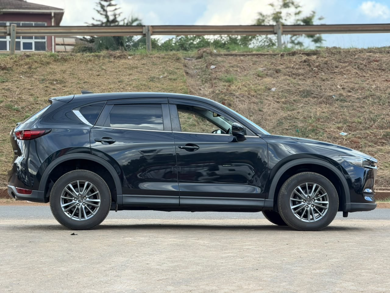 2020 – Mazda CX-5 (SkyactivG) – Black