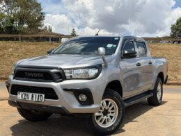 2018 – Toyota Hilux Double Cabin – Silver