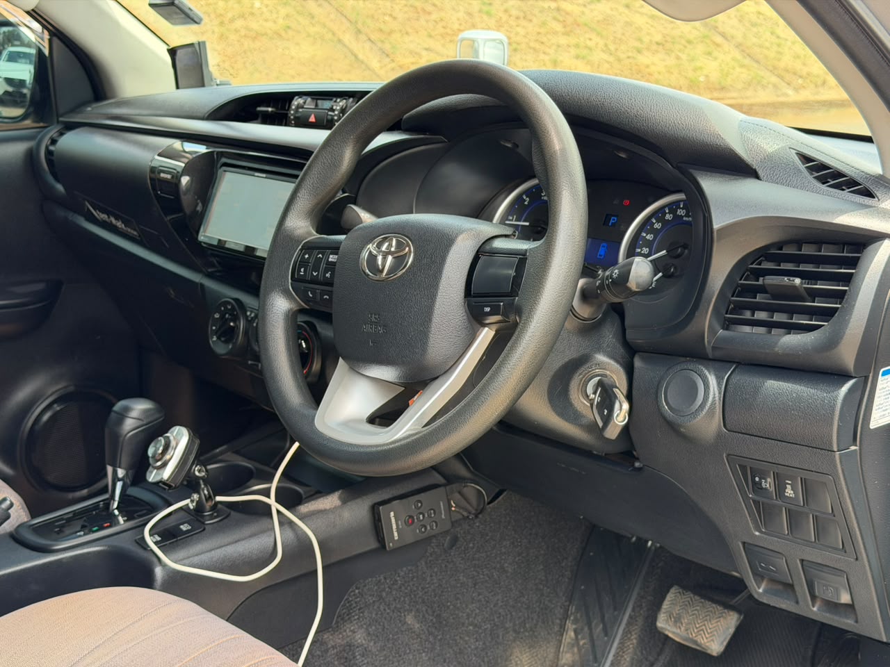2018 – Toyota Hilux Double Cabin – Silver