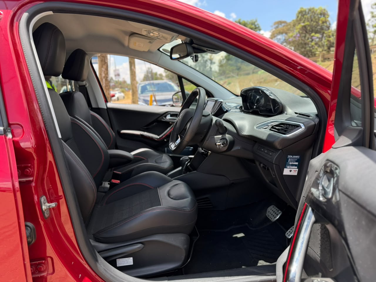 2019 – Peugeot 208 Gt Line – Red