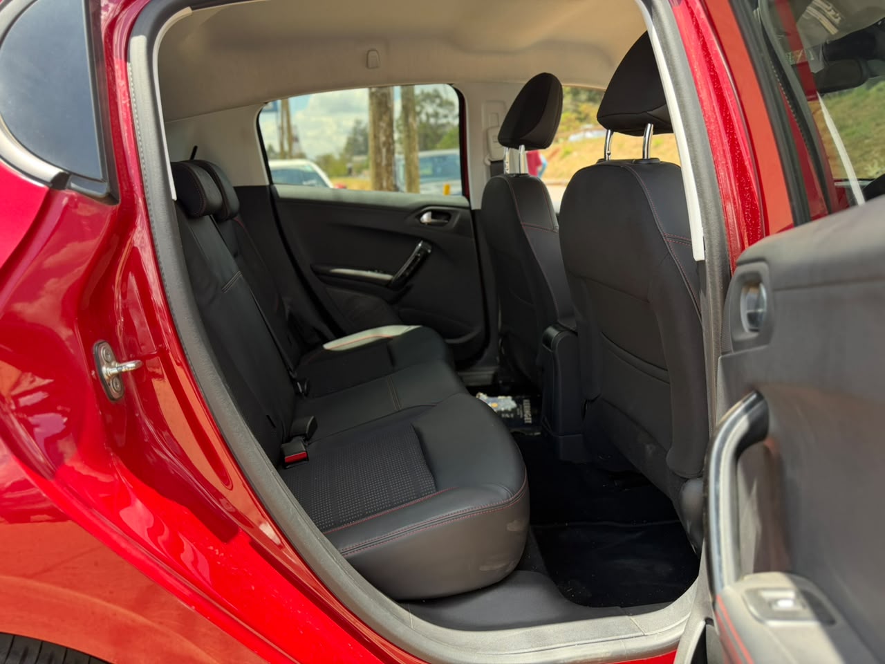 2019 – Peugeot 208 Gt Line – Red